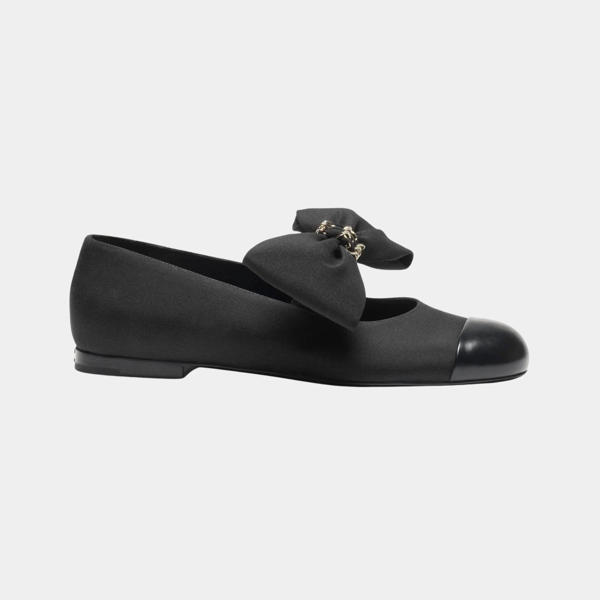 Mary Janes In Grosgrain & Calfskin Chanel – Гарантія оригінальності – боковий вид
