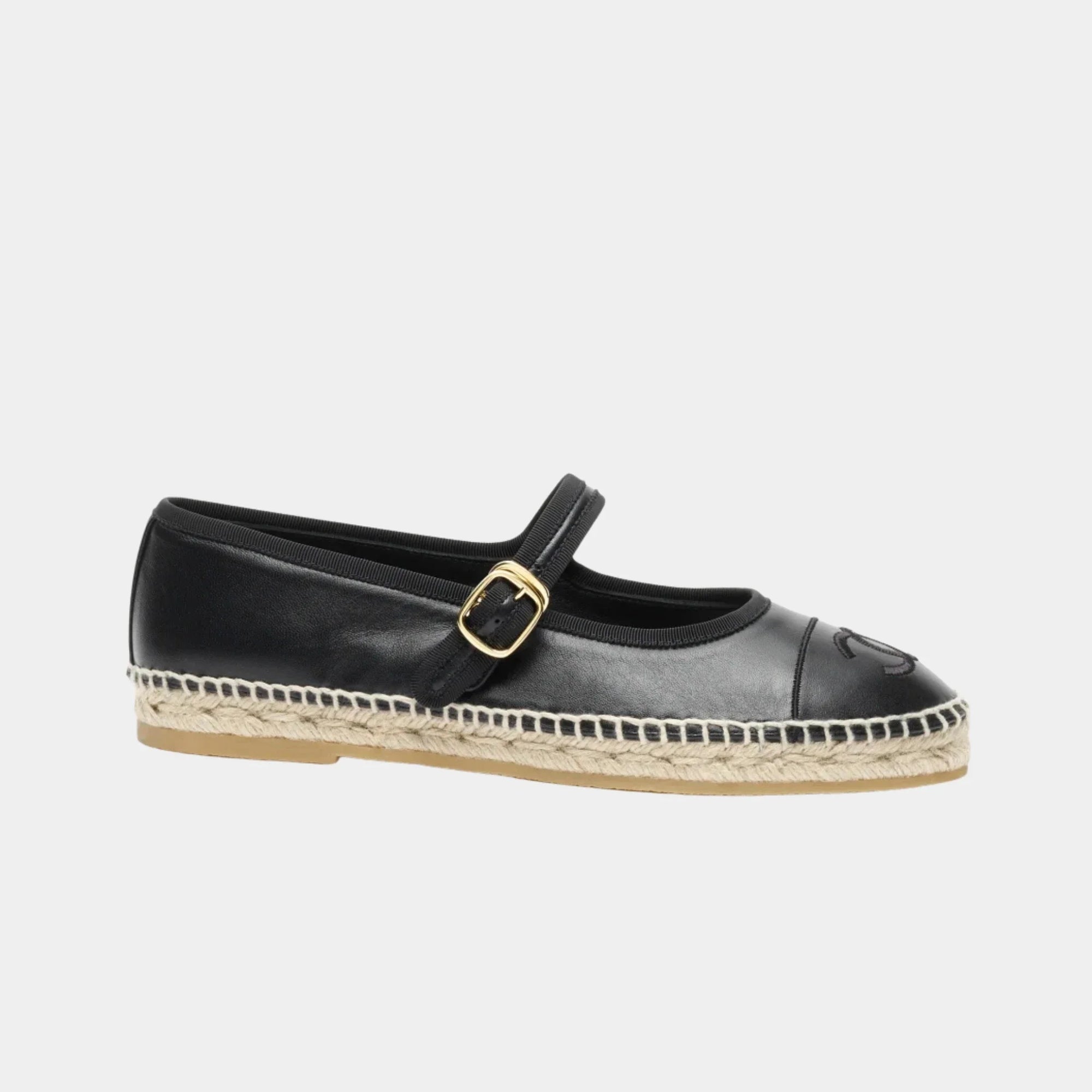 Оригінальна Mary Janes In Lambskin Chanel – боковий вид