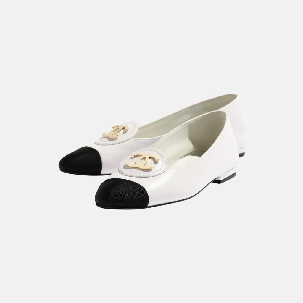 Оригінальна Moccasins In Calfskin And Grosgrain Chanel – вид ззаду
