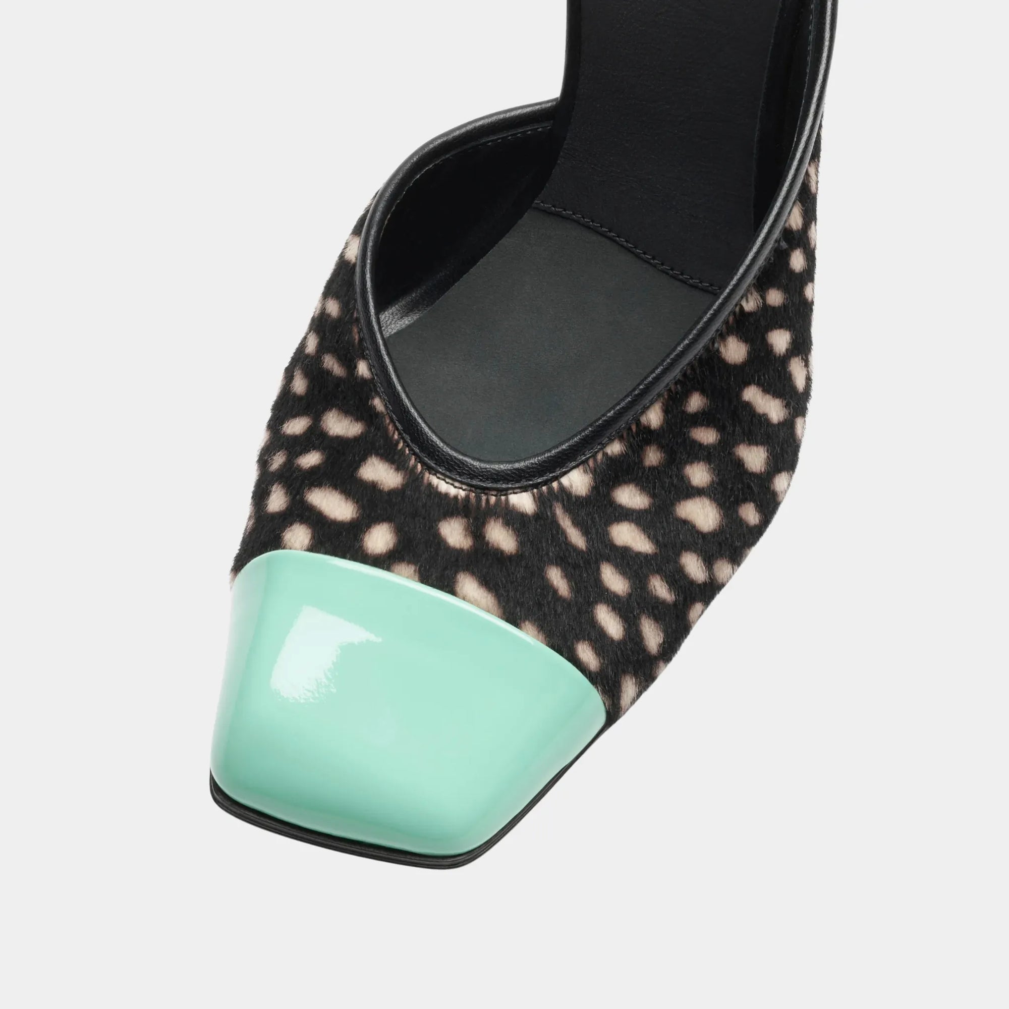 Mules In Lambskin & Patent Calfskin Chanel – Гарантія оригінальності – детальний вид