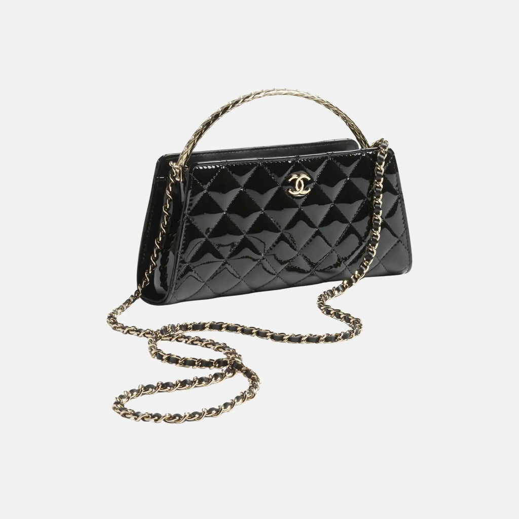 Pouch With Chain In Patent Calfskin And Pearls Chanel – Гарантія оригінальності – боковий вид