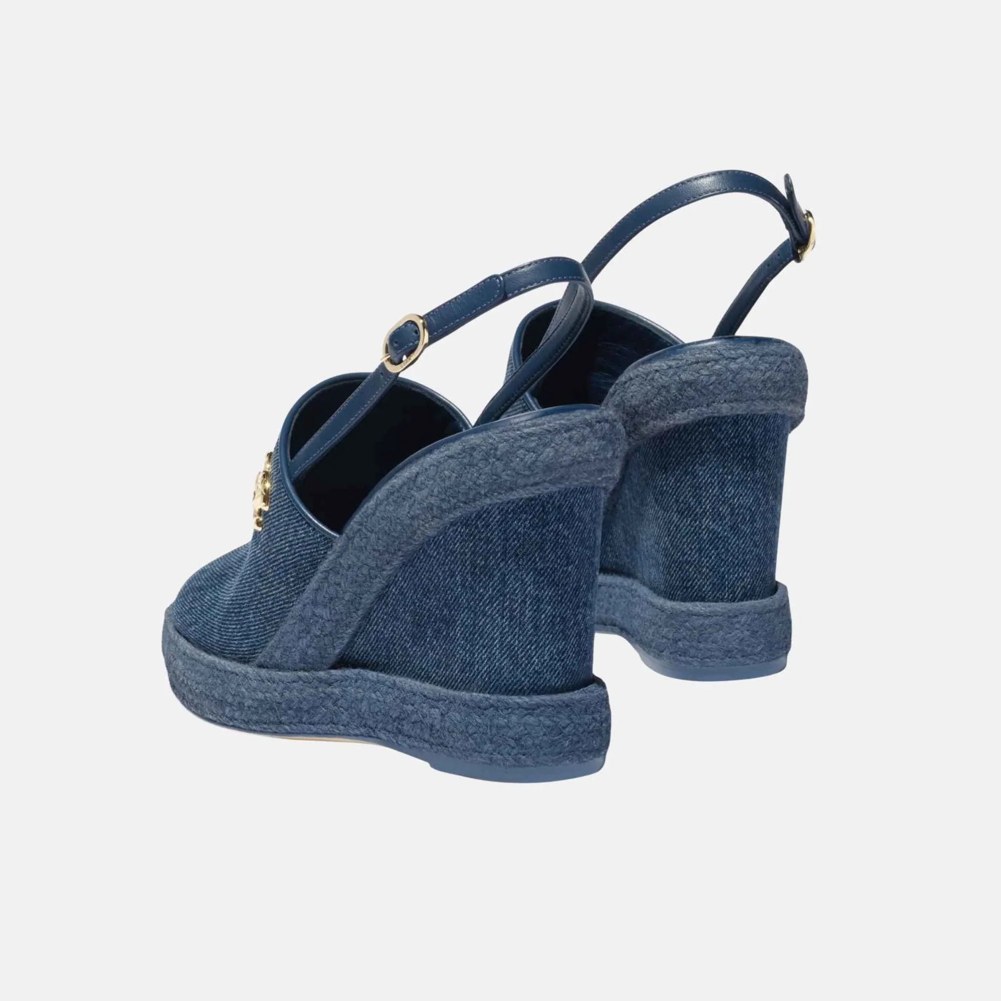 Оригінальна Sandals In Washed Out Denim Chanel – детальний вид