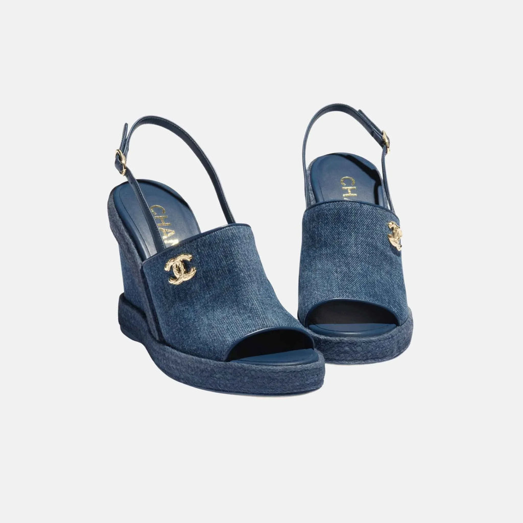 Оригінальна Sandals In Washed Out Denim Chanel – вид ззаду