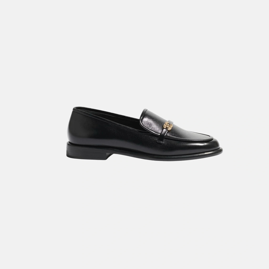 Shiny Moccasins In Calfskin Chanel – Гарантія оригінальності – боковий вид