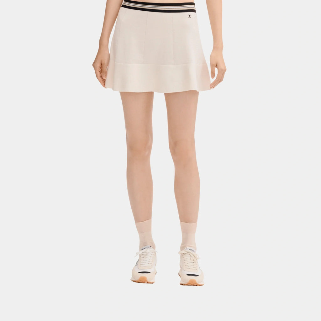 Chanel Dresses & Skirts оригінал | Швидка доставка Україна – боковий вид