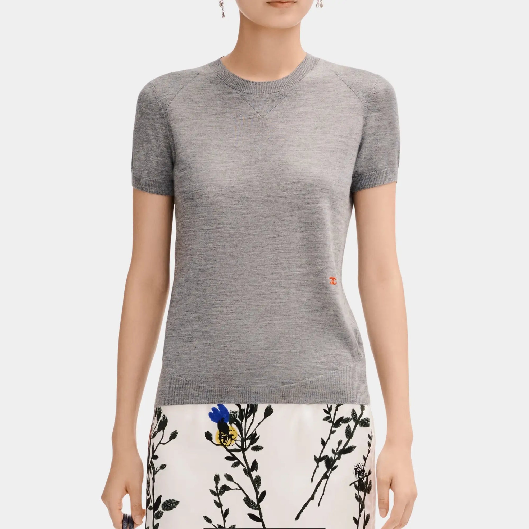 Short Sleeved Top In Grey Cashmere And Silk Chanel – Гарантія оригінальності – боковий вид