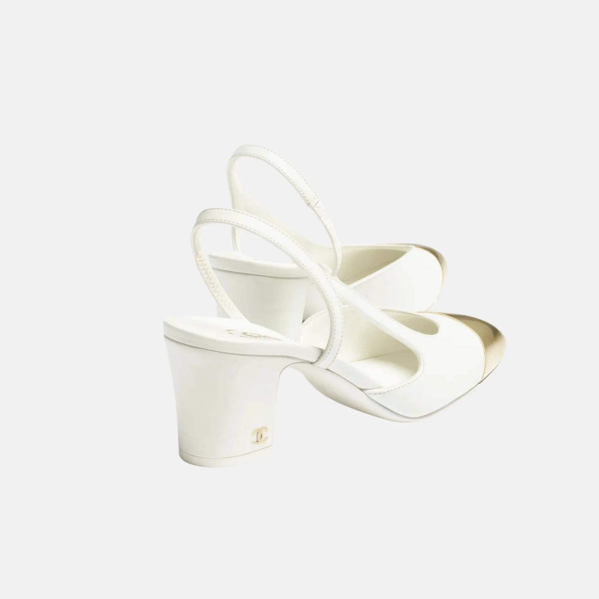 Оригінальна Slingback Heels In Calfskin And Metal Chanel – вид ззаду