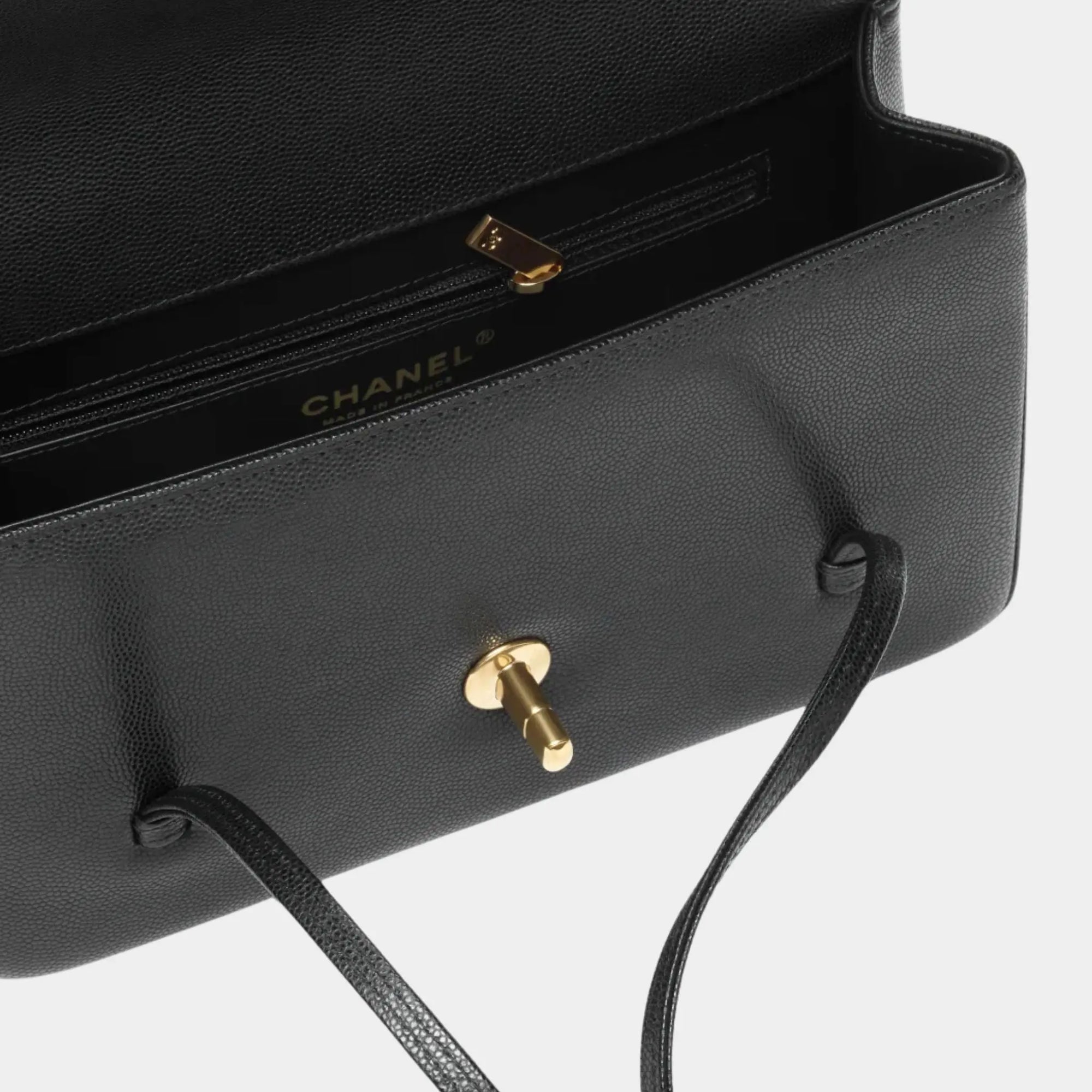 Small Flap Bag Glossy Grained Calfskin & Gold-Tone Metal Black Chanel – Гарантія оригінальності – детальний вид
