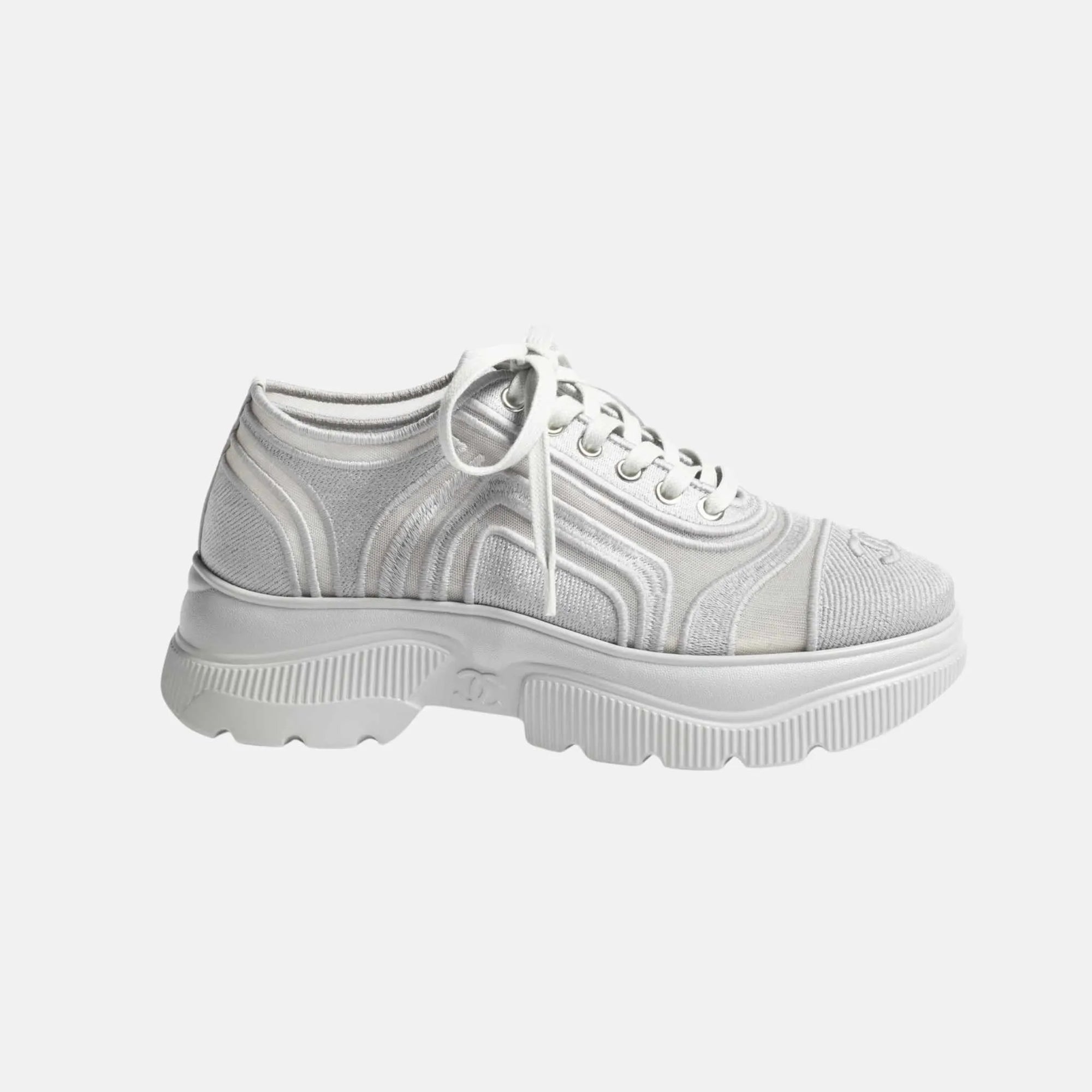 Sneakers In Mesh And Mixed Fibers Chanel – Гарантія оригінальності – боковий вид