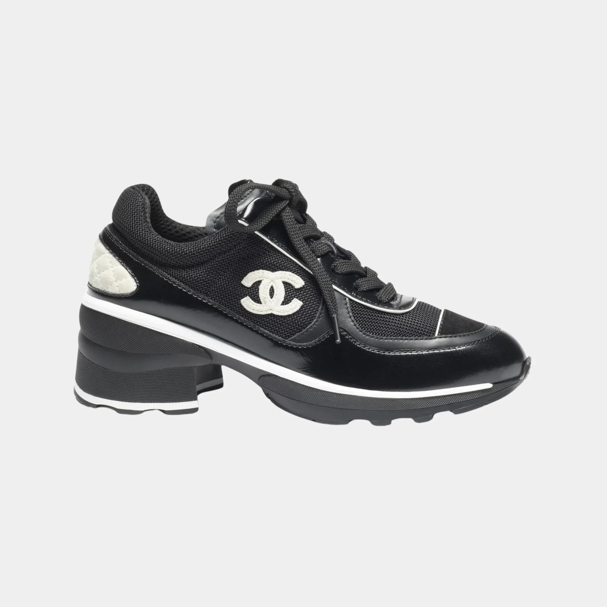 Sneakers In Mixed Fibers Shiny And Suede Calfskin Chanel – Гарантія оригінальності – боковий вид