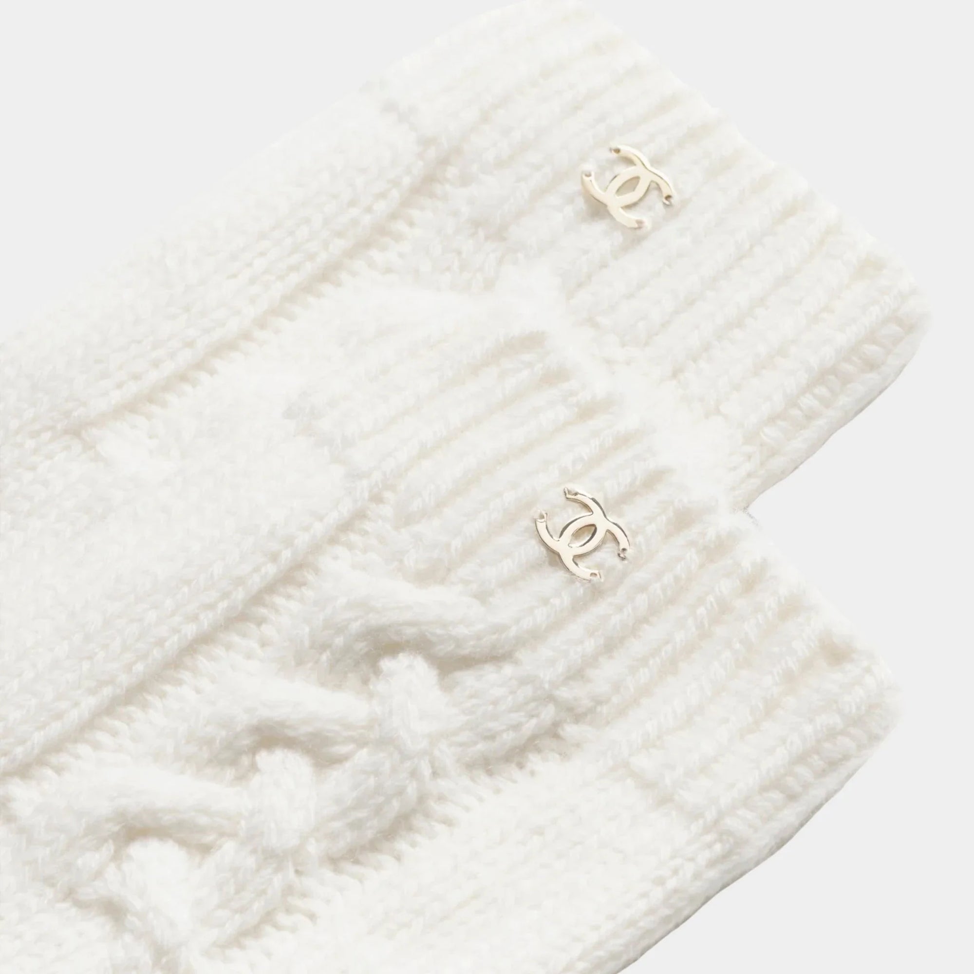 Socks Cashmere White Chanel – Гарантія оригінальності – вид ззаду