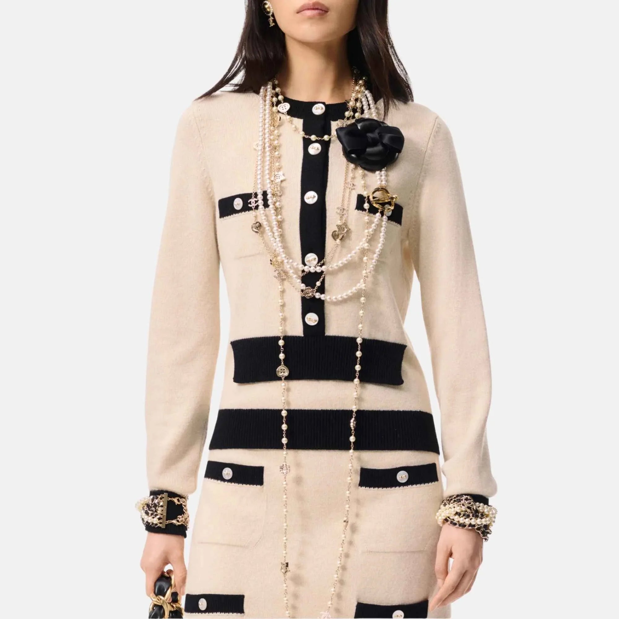 Sweater Cashmere Chanel оригінал – Купити в Україні – боковий вид