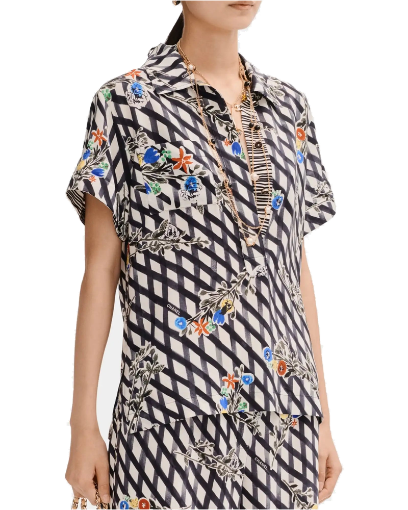 Оригінальна Short-Sleeved Blouse In Printed Crepe De Chine Chanel