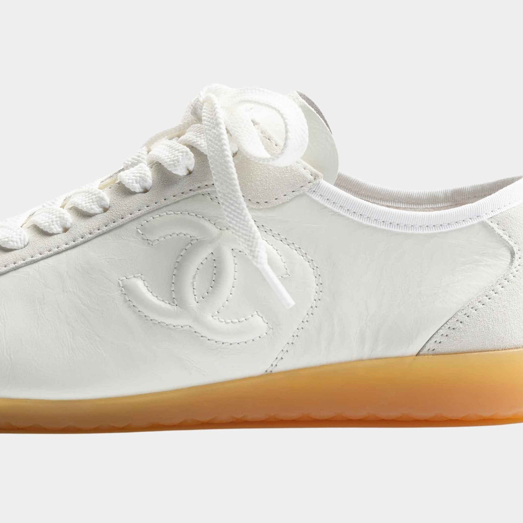 Trainers Calfskin And Suede White Chanel оригінал – Купити в Україні – вид ззаду