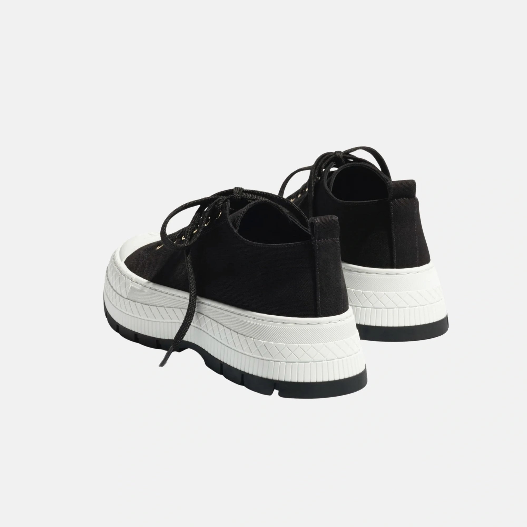 Оригінальна Trainers In Cotton Chanel – детальний вид