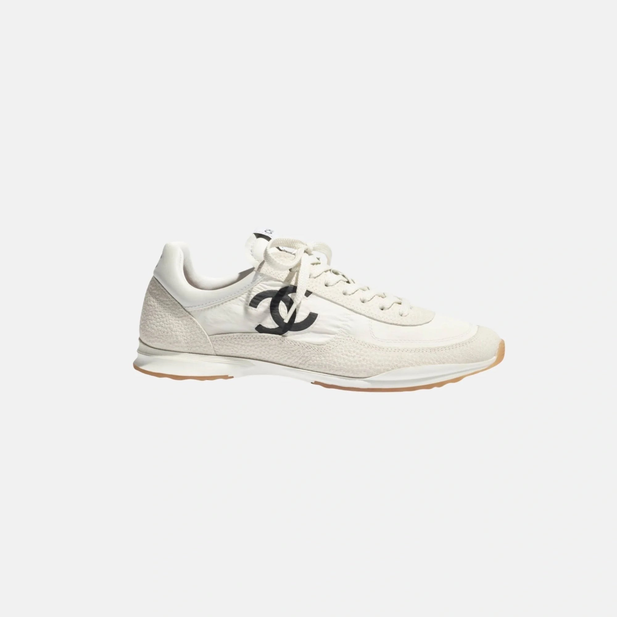 Trainers In Fabric And Embossed Suede Calfskin Chanel оригінал – Купити в Україні – боковий вид