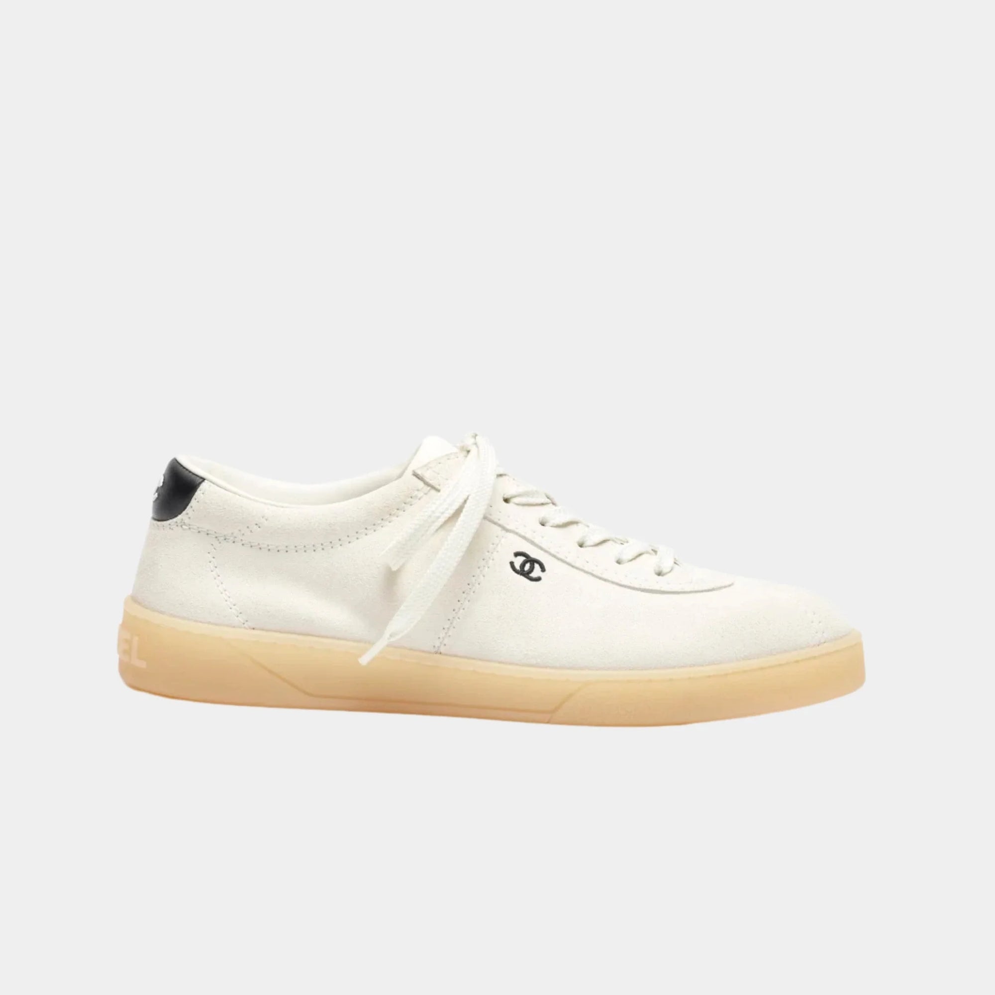 Trainers In Velvet Calfskin & Calfskin Chanel – Гарантія оригінальності – боковий вид