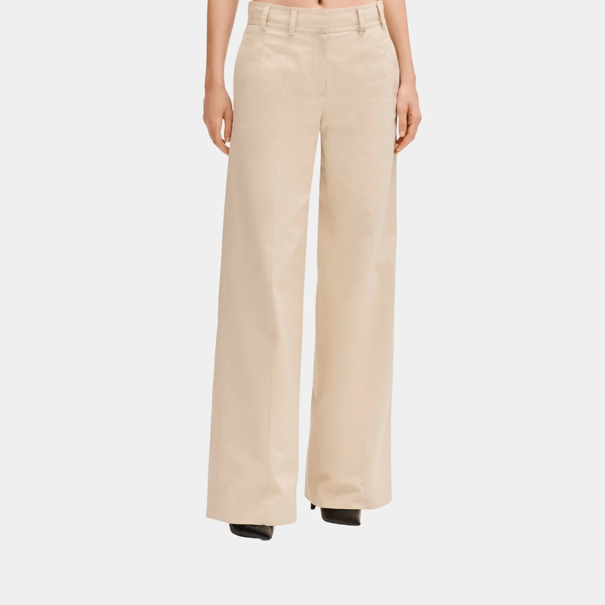 Trousers In Beige Gabardine Chanel – Гарантія оригінальності – боковий вид