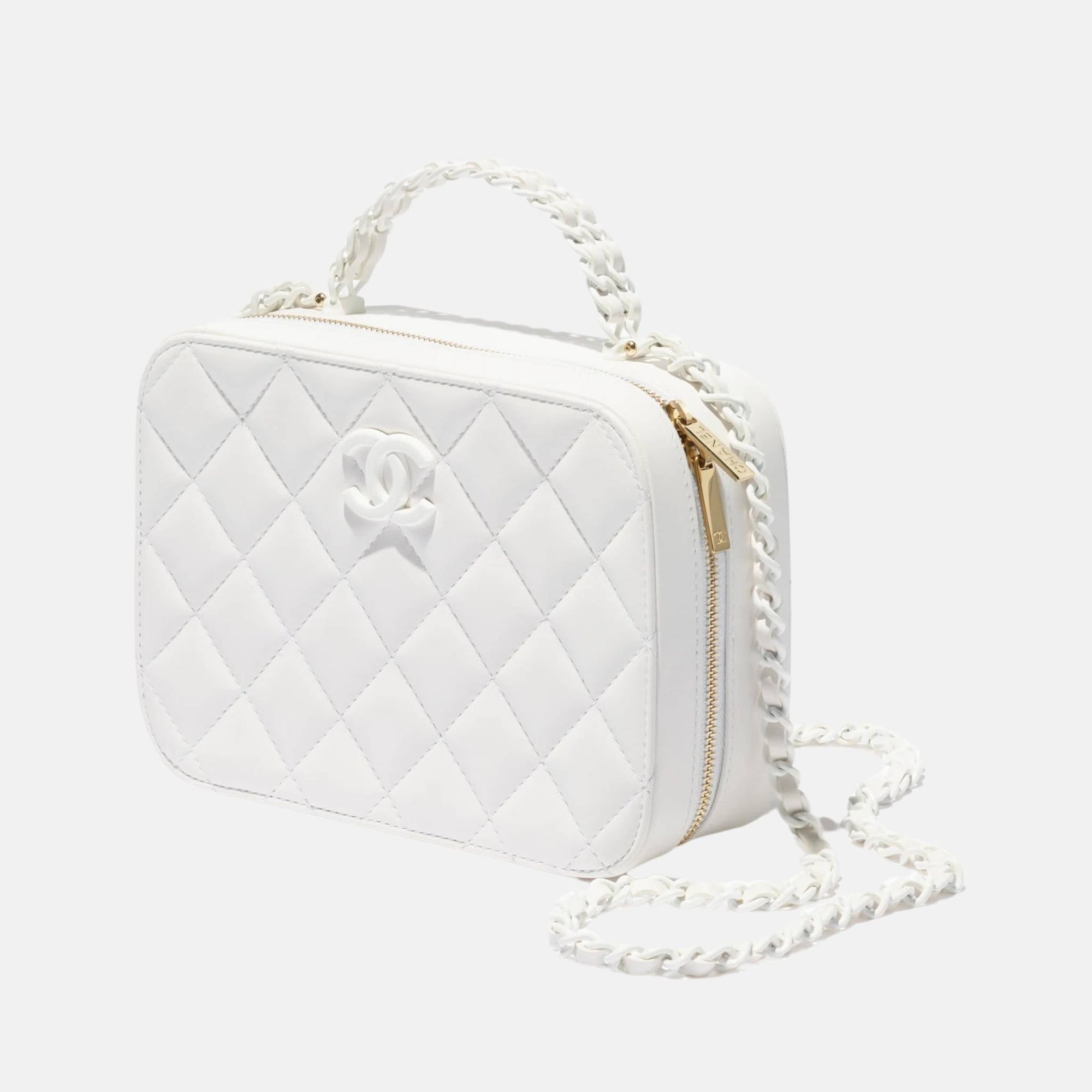 Оригінальна Vanity Case In Lambskin & Lacquered Metal Chanel – боковий вид