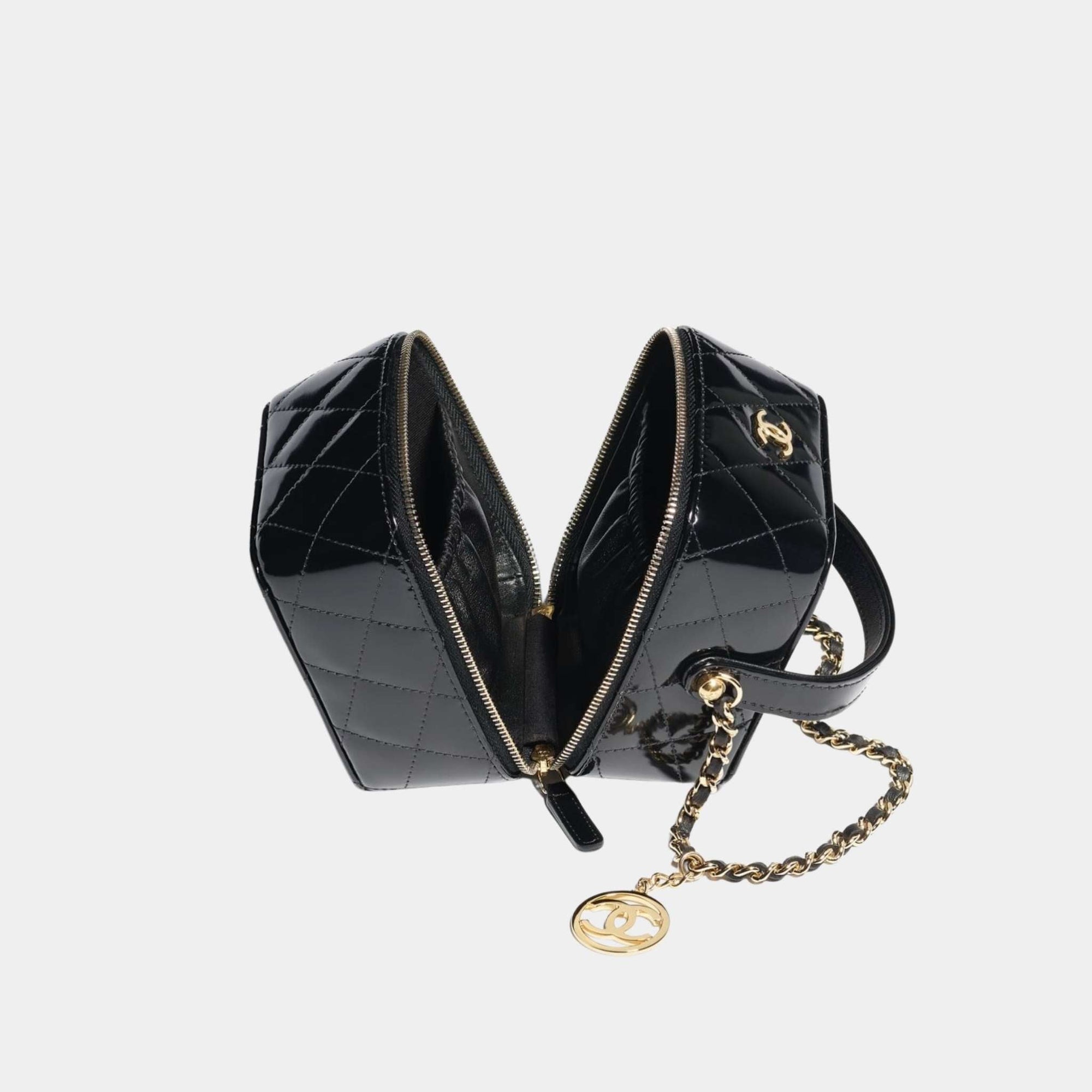 Vanity With Chain In Shiny Calfskin Chanel – Гарантія оригінальності – детальний вид