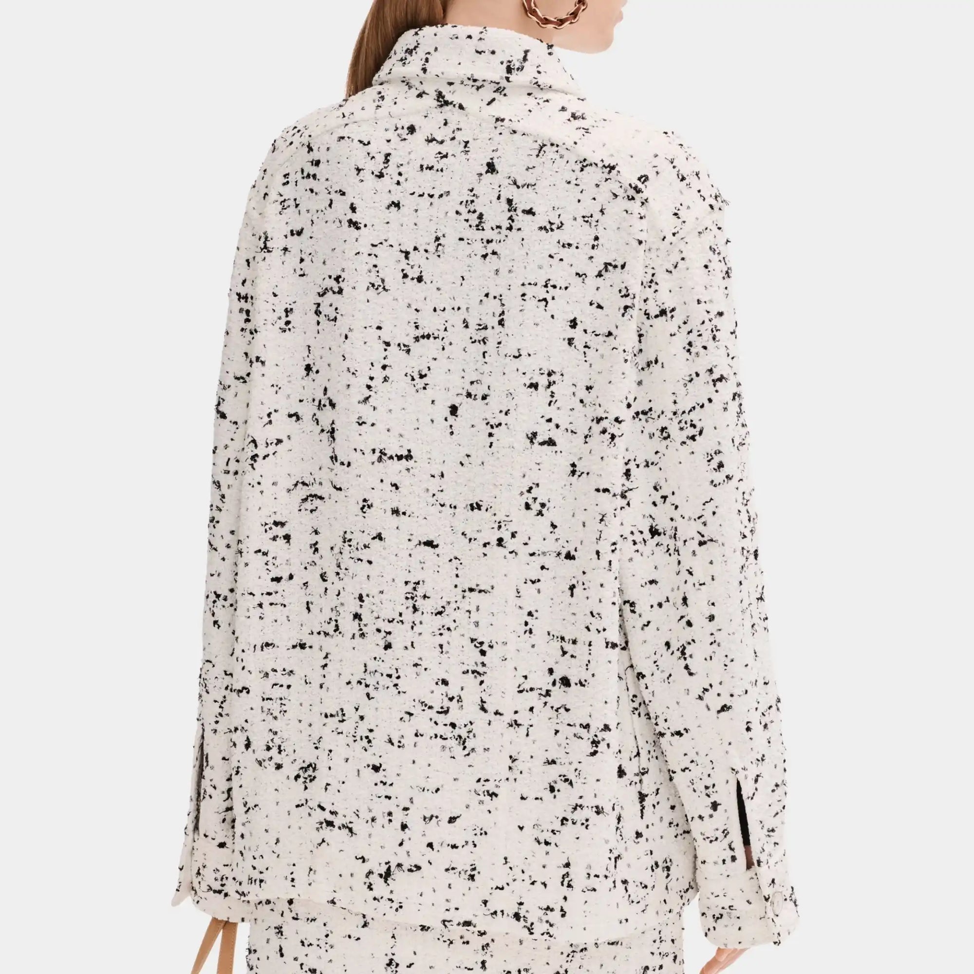 White And Black Jacket In Tweed Chanel оригінал – Купити в Україні – вид ззаду