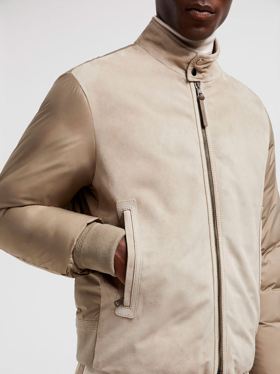 Lountere Suede Jacket Moncler – Гарантія оригінальності – боковий вид