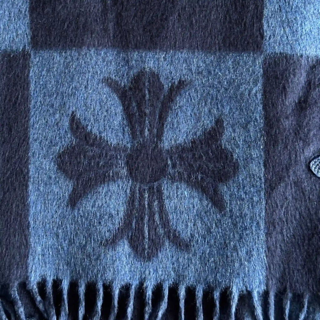 Blanket Navy Blue In Silk & Calf Leather Chrome hearts – Гарантія оригінальності – вид ззаду