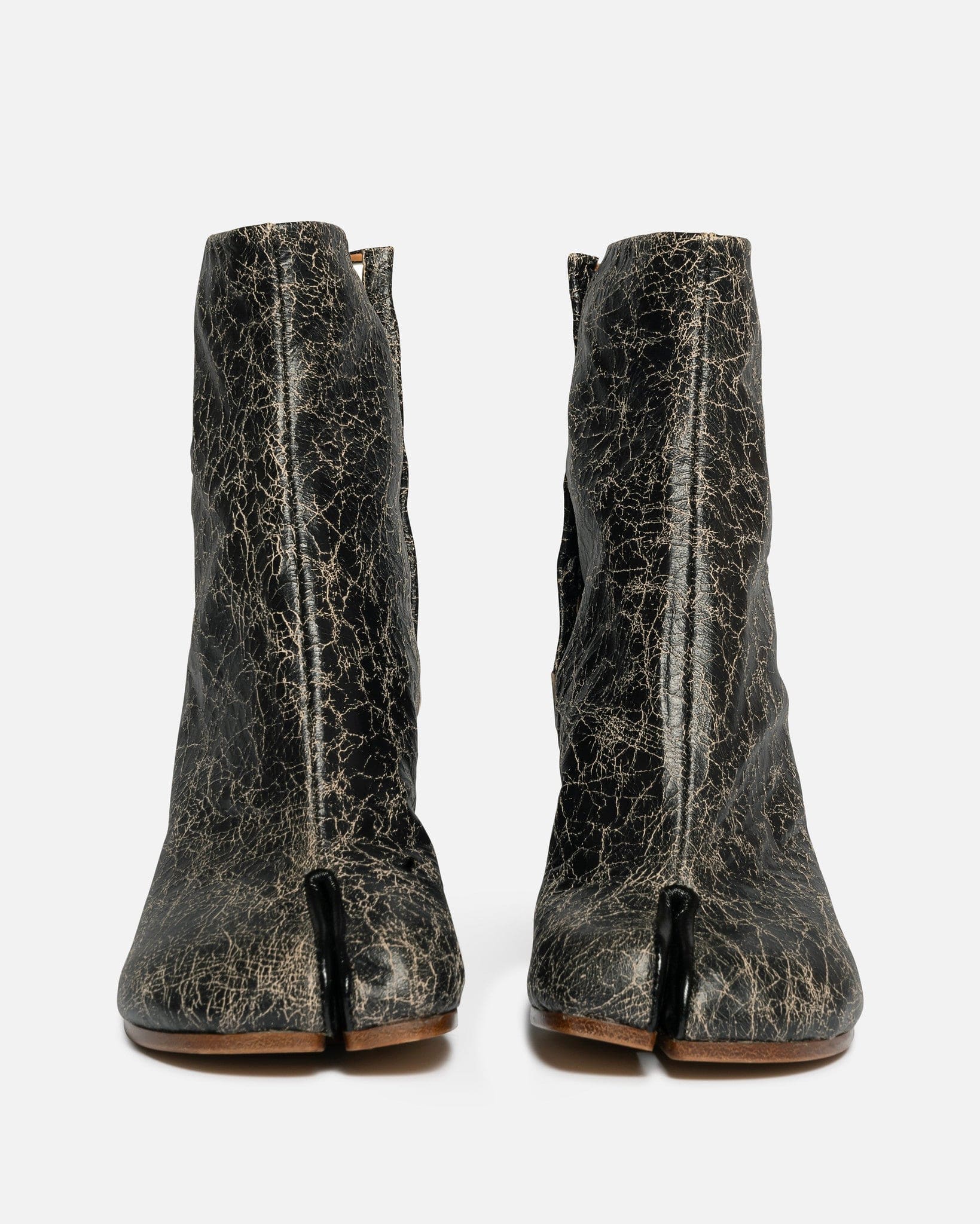 Cracked Leather Tabi Boot In Beige Maison margiela – Гарантія оригінальності – детальний вид