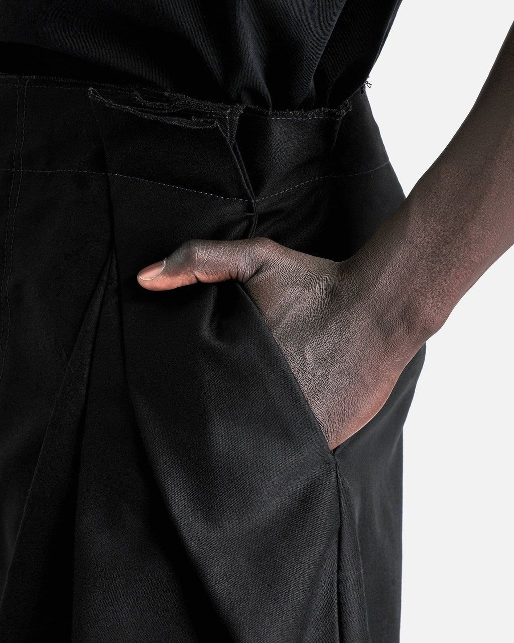 Cuffed Satin Shorts In Black Maison margiela – Гарантія оригінальності – збільшений вид