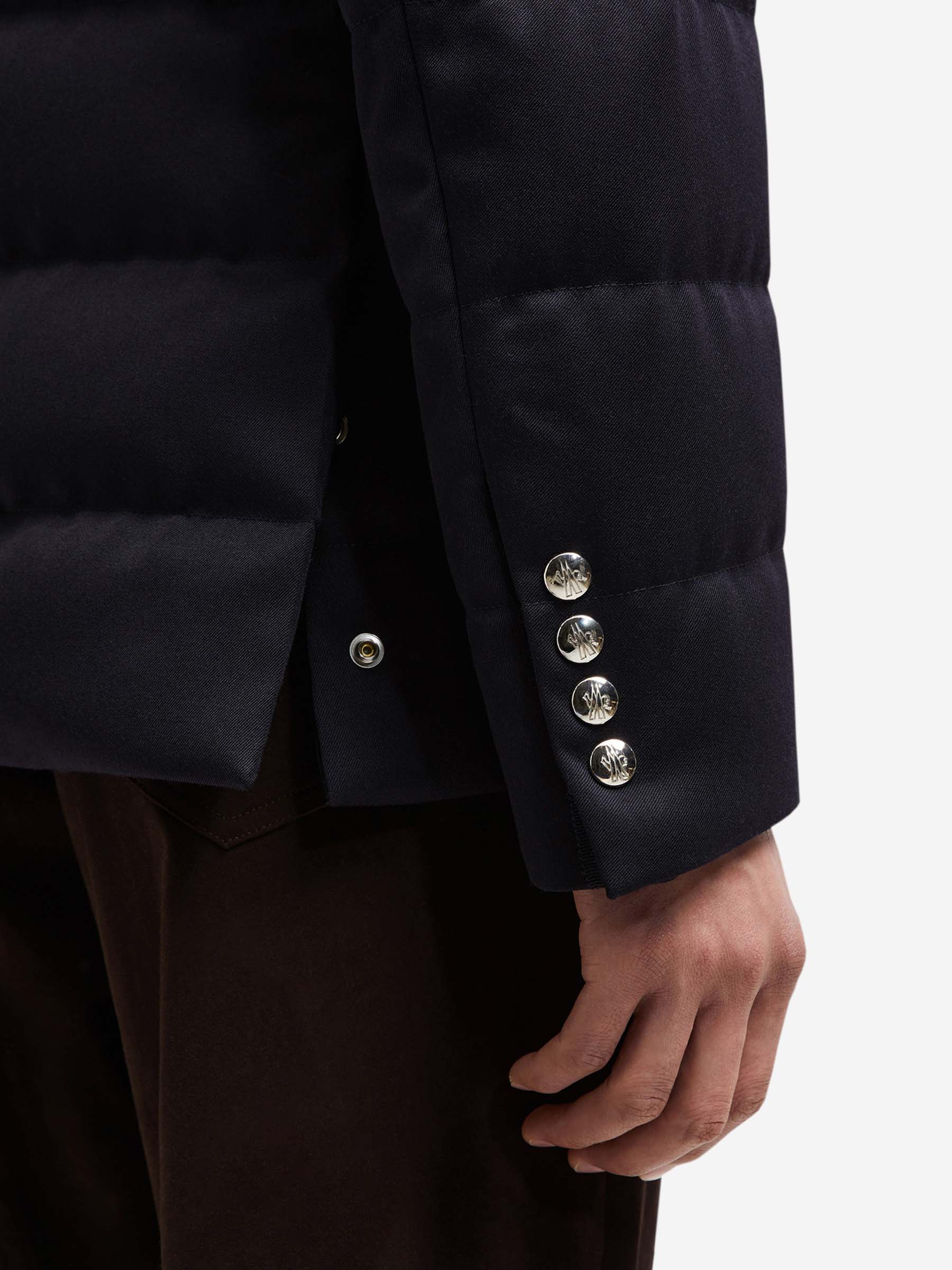 Moncler Outerwear оригінал | Швидка доставка Україна – вид ззаду