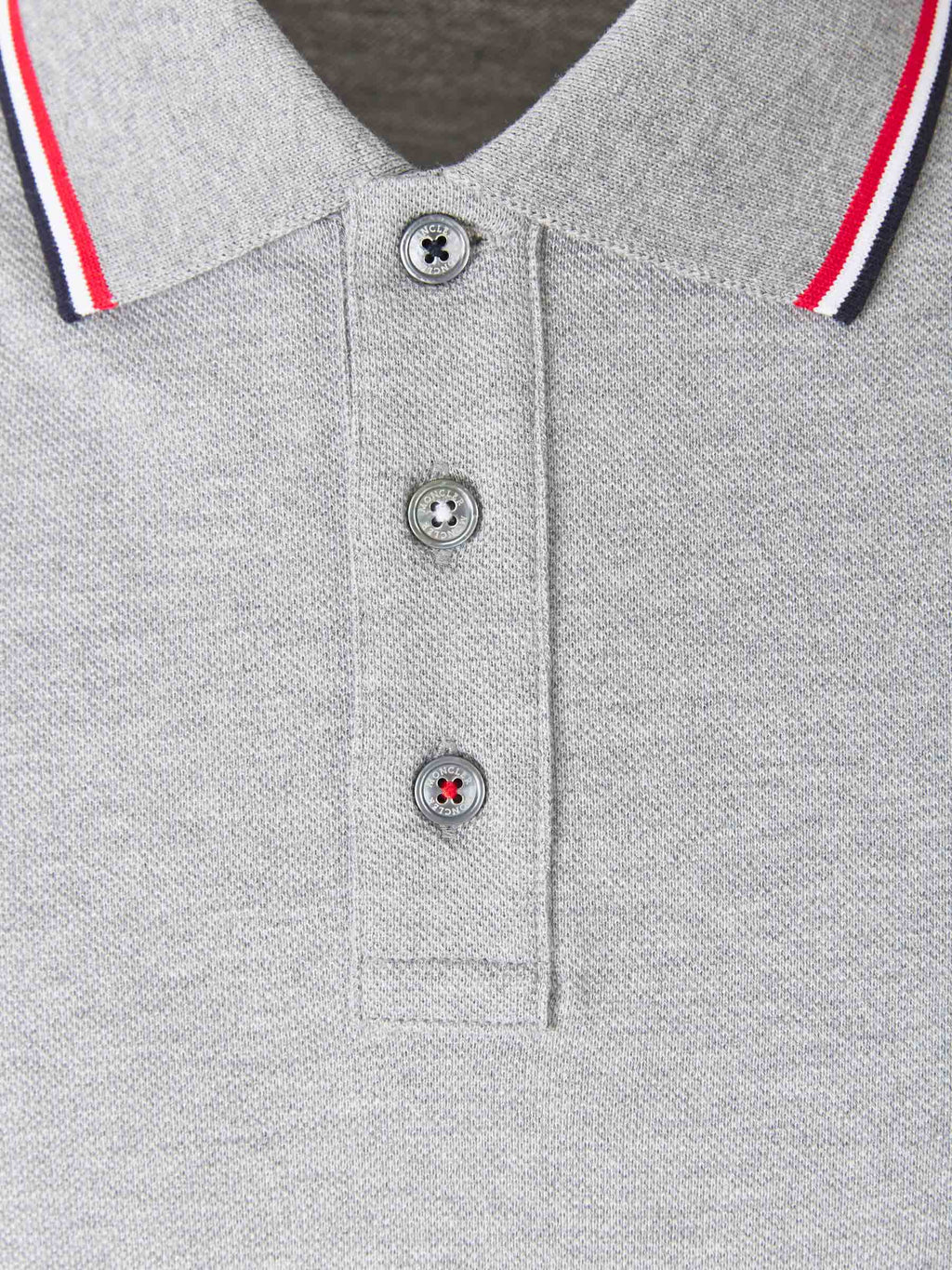 Оригінальна Tricolor Logo Polo Moncler – детальний вид