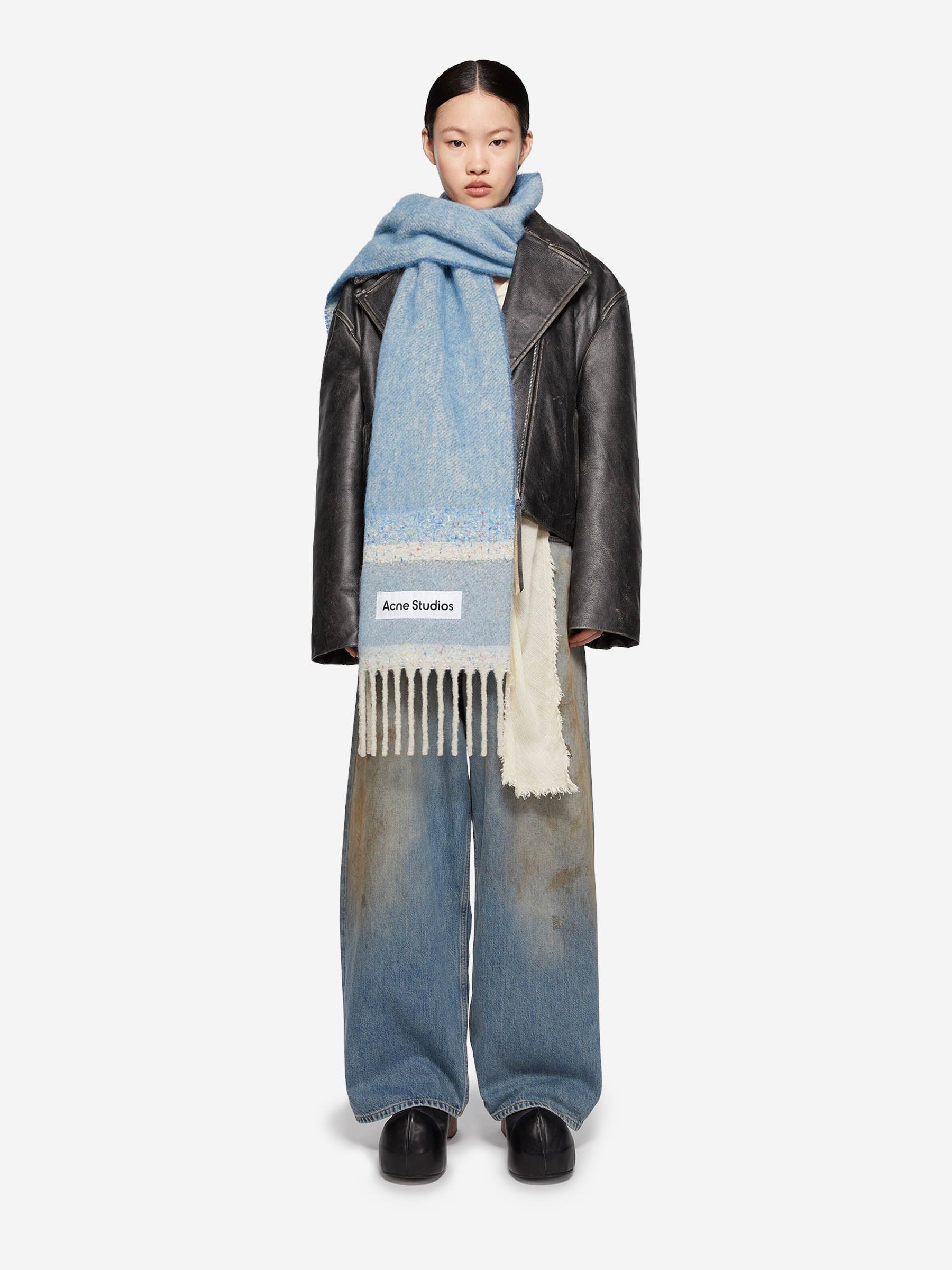 Acne studios Accessories оригінал | Швидка доставка Україна – вид ззаду