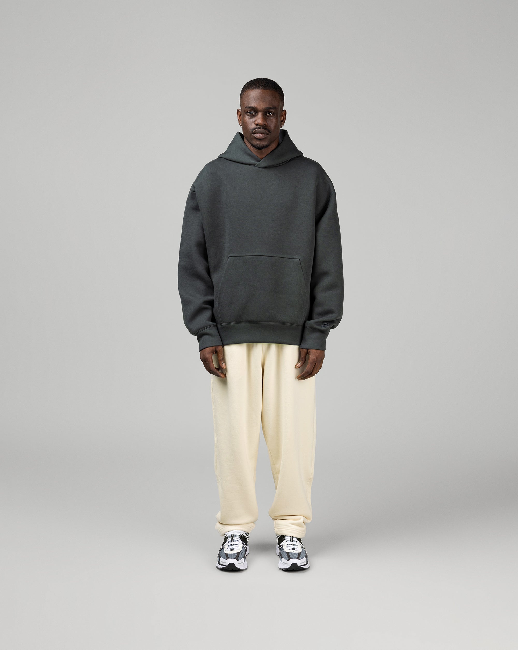 Nike Knitwear оригінал | Швидка доставка Україна – вид ззаду