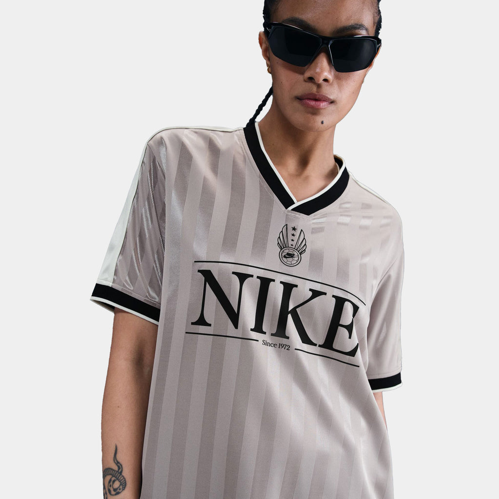 Nsw V Neck Top Womens Jersey Nike оригінал – Купити в Україні – детальний вид