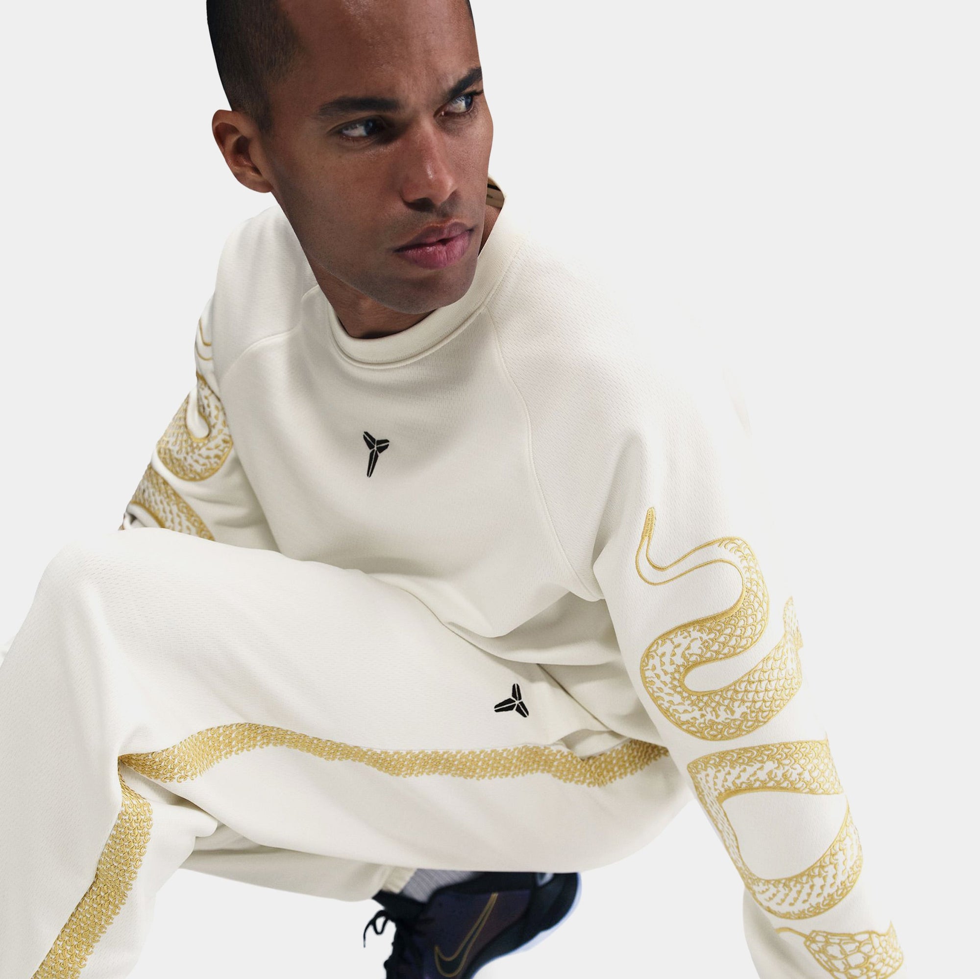 Kobe Year Of The Mamba Mens Crewneck Nike оригінал – Купити в Україні – детальний вид