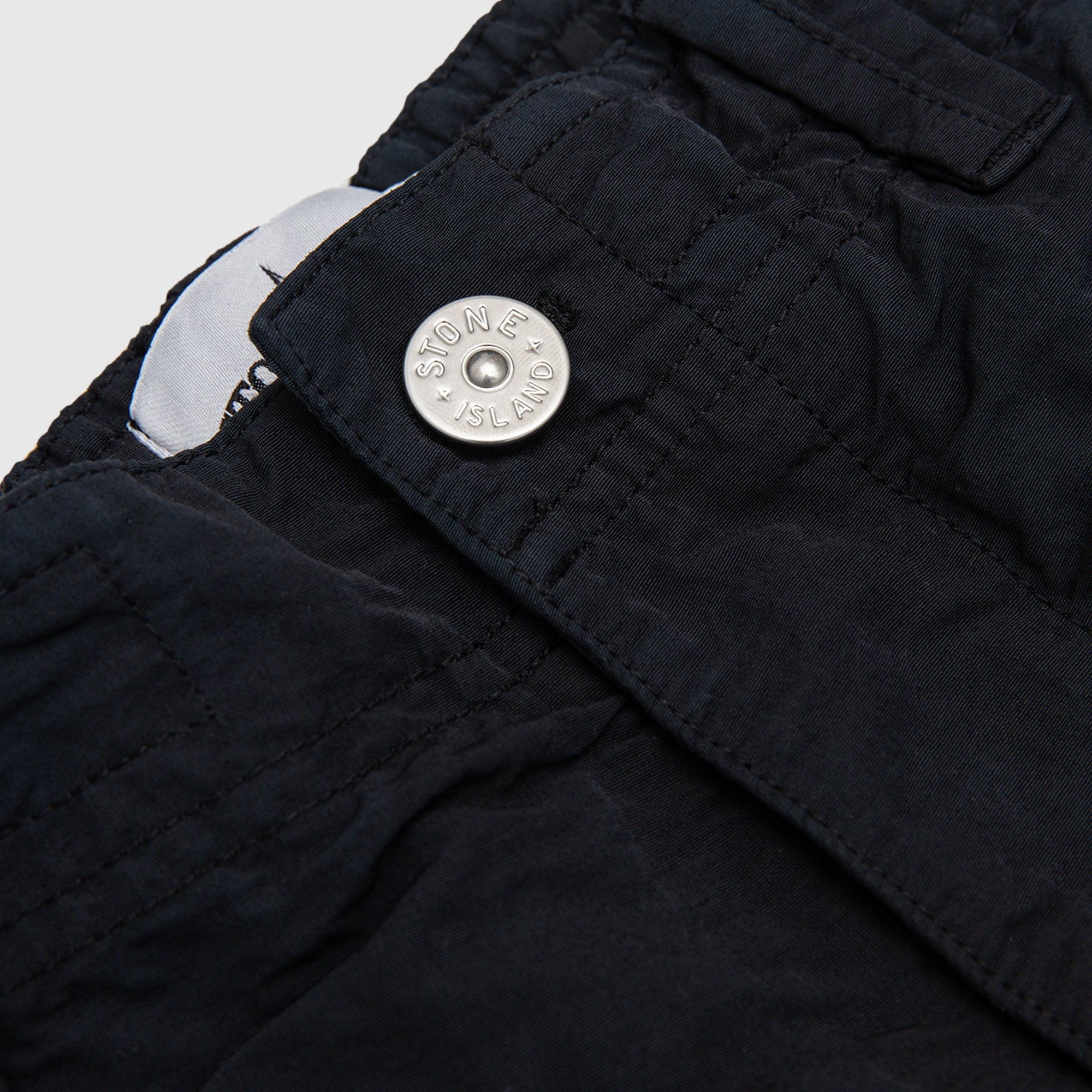 Naslan-Tc Corrosion Treatment Pants Stone island – Гарантія оригінальності – вид ззаду