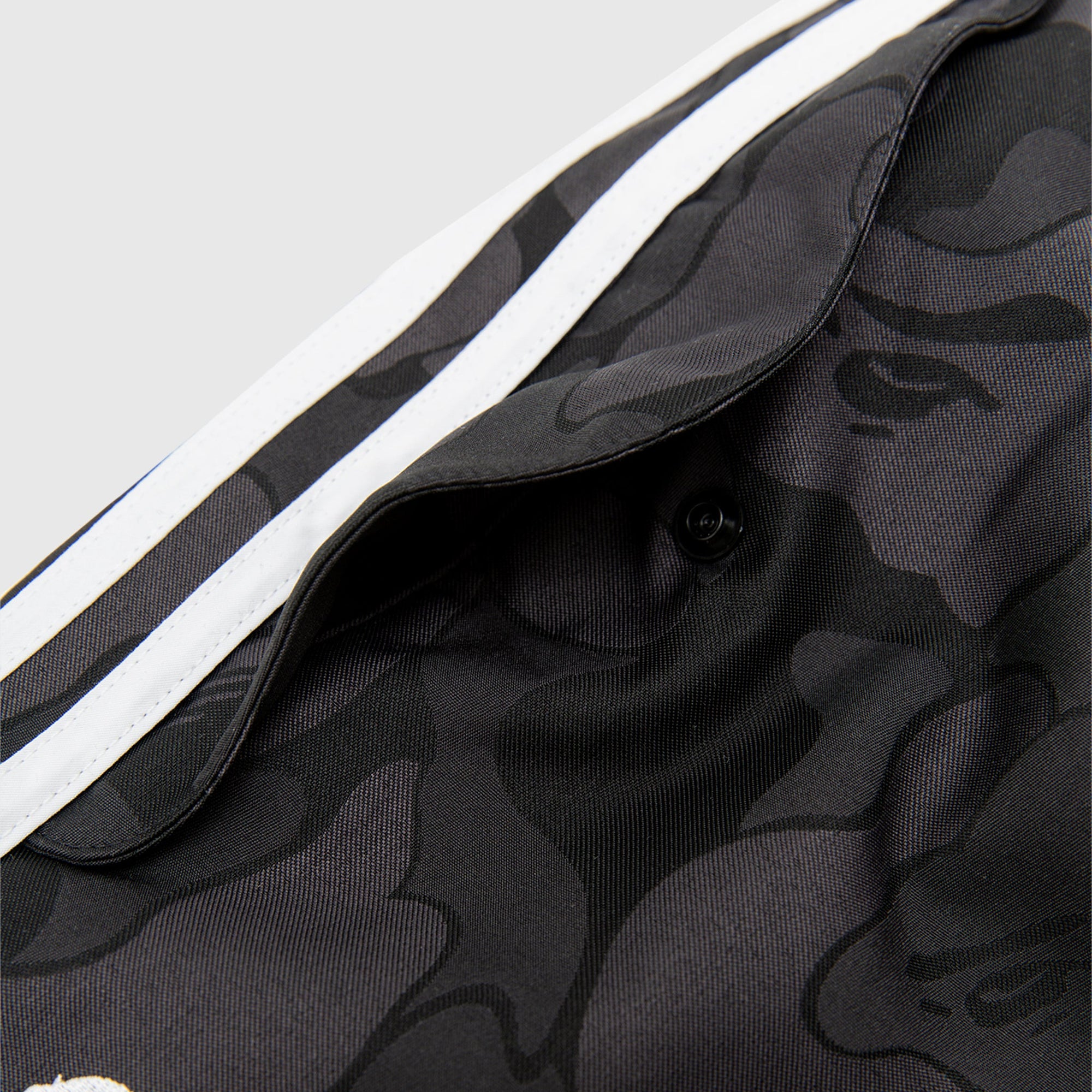 X Bape Jacquard Pants Adidas оригінал – Купити в Україні – детальний вид - ADIDAS