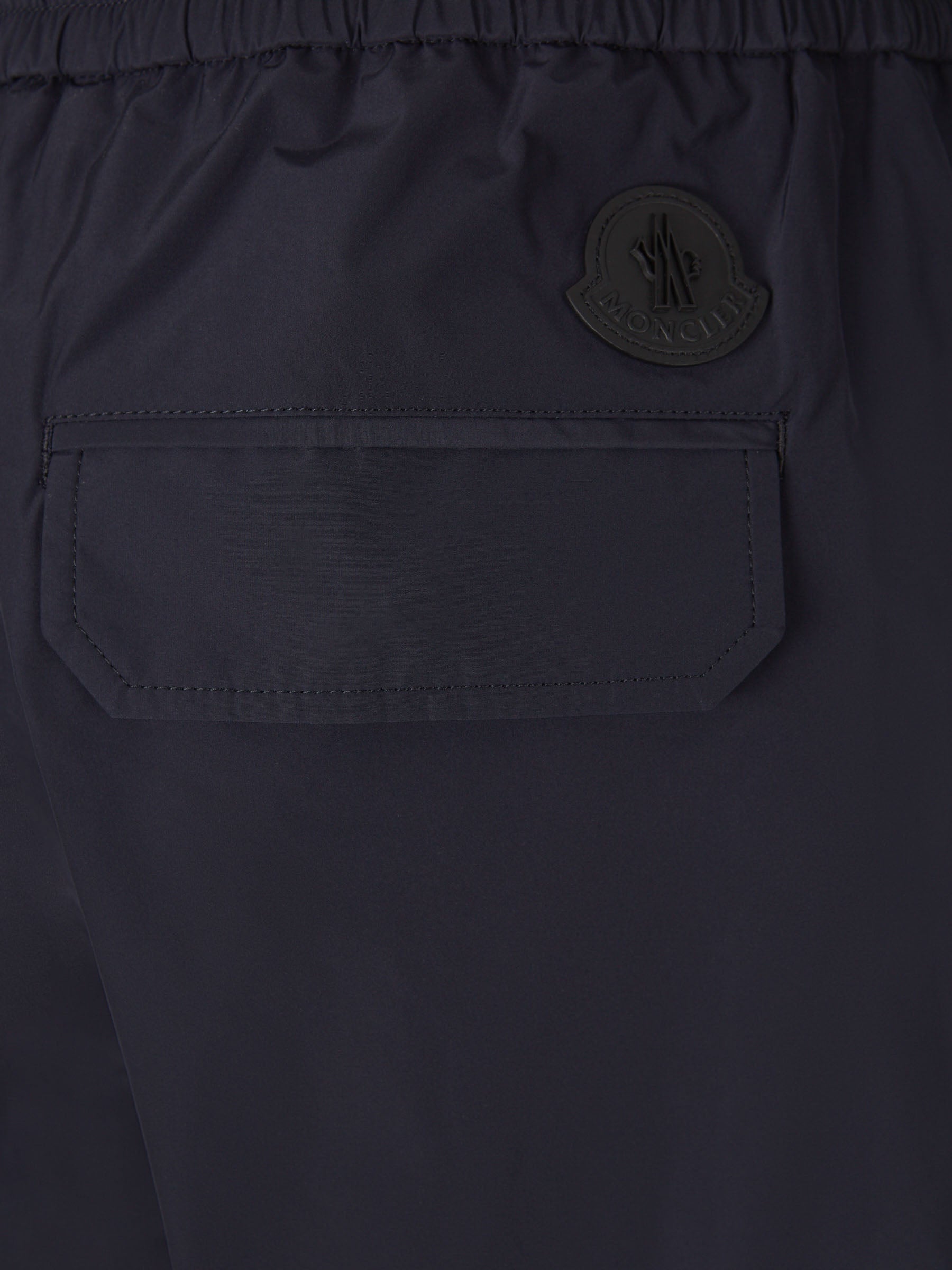 Logo Technical Joggers Moncler оригінал – Купити в Україні – збільшений вид - MONCLER