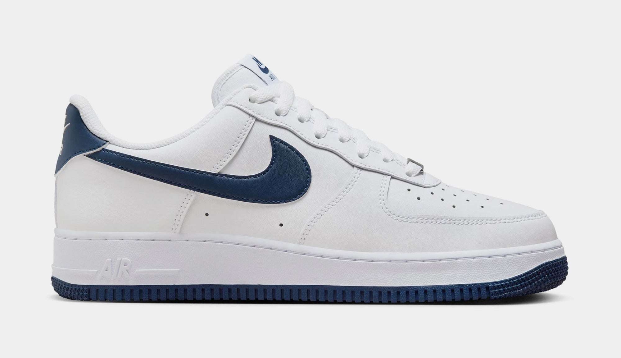Air Force 1 07 Lv8 Mens Lifestyle Shoes Nike оригінал – Купити в Україні – боковий вид