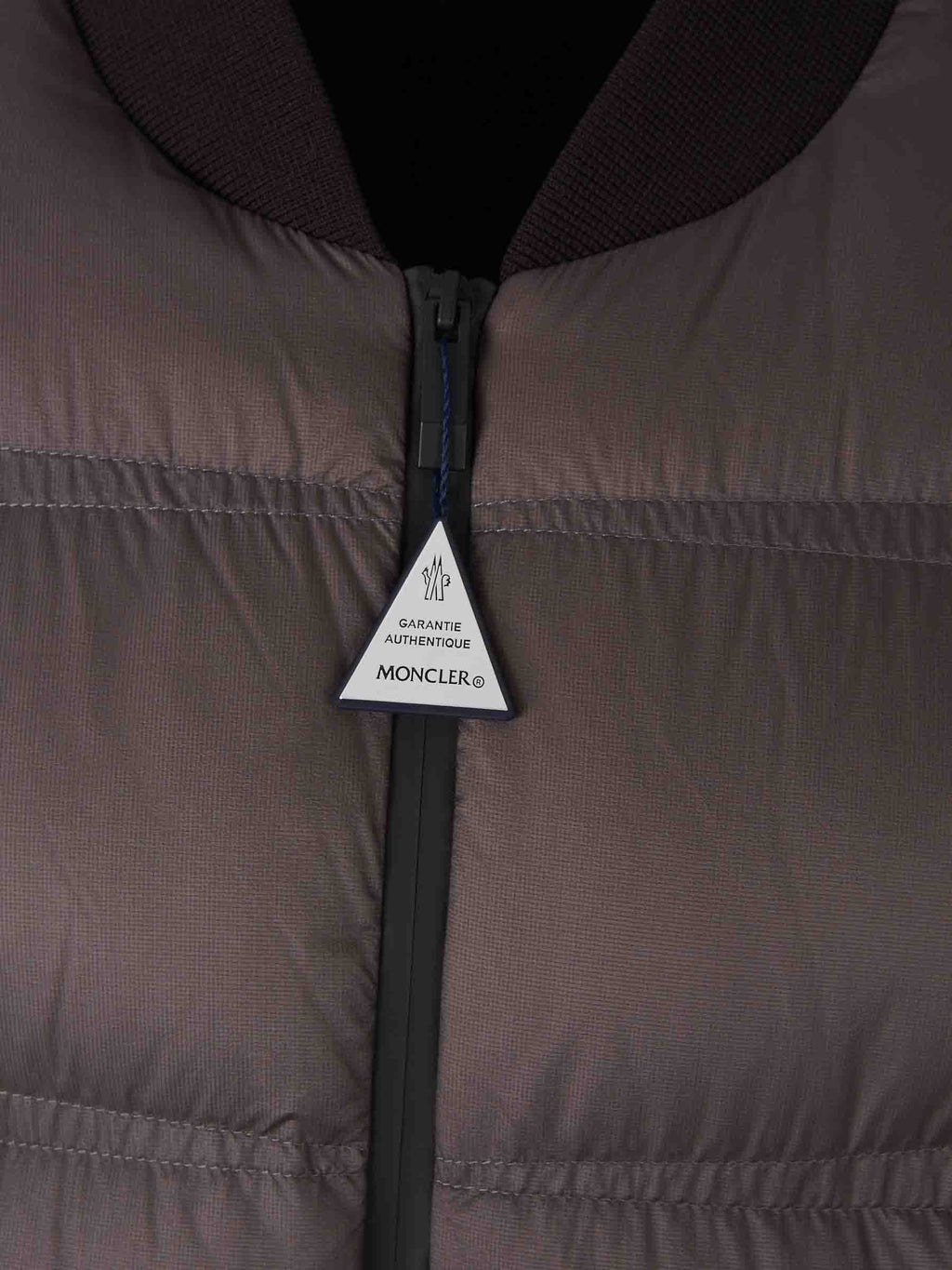 Quilted Logo Jacket Moncler – Гарантія оригінальності – збільшений вид