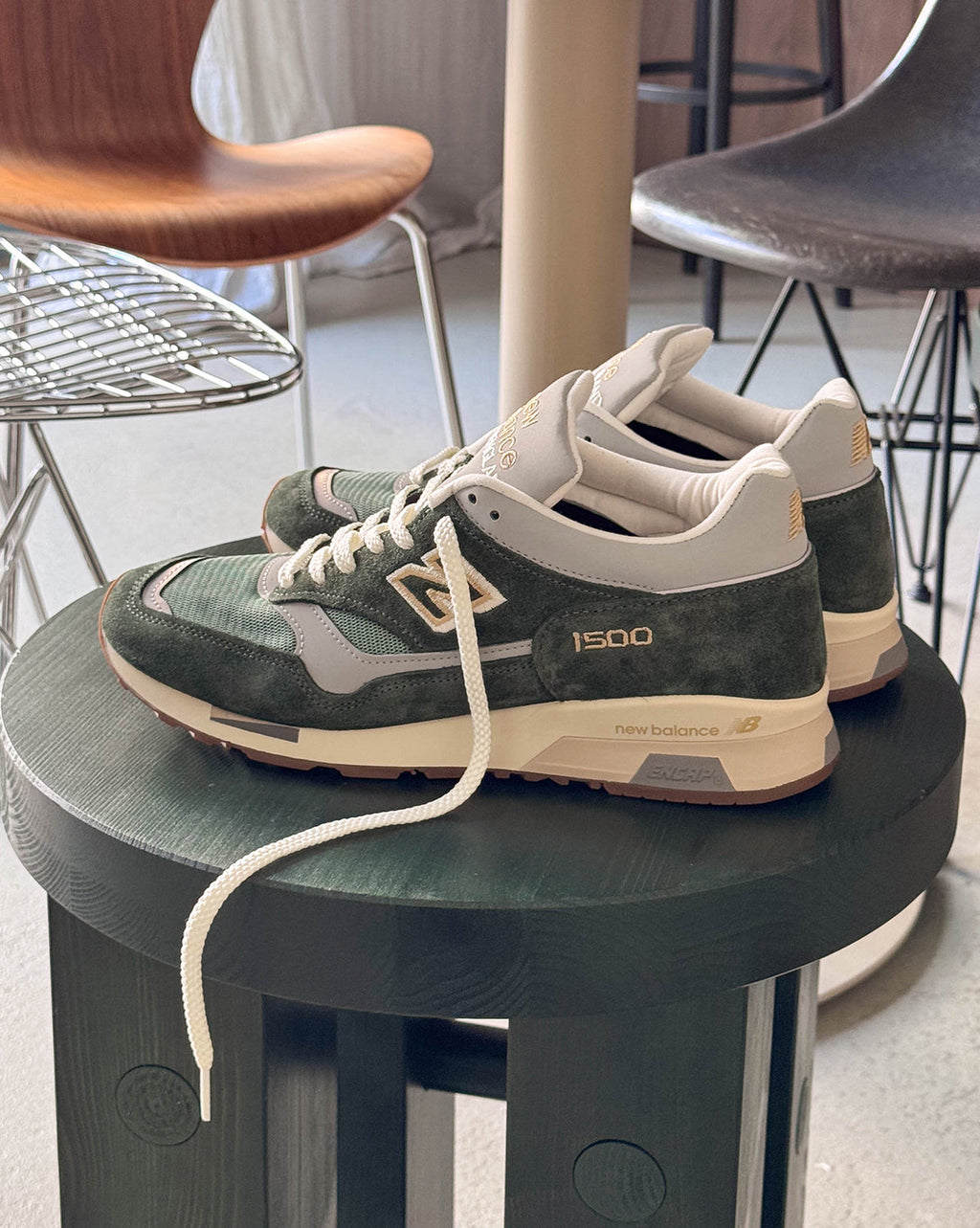 1500 *made In England* New balance оригінал – Купити в Україні – вид ззаду