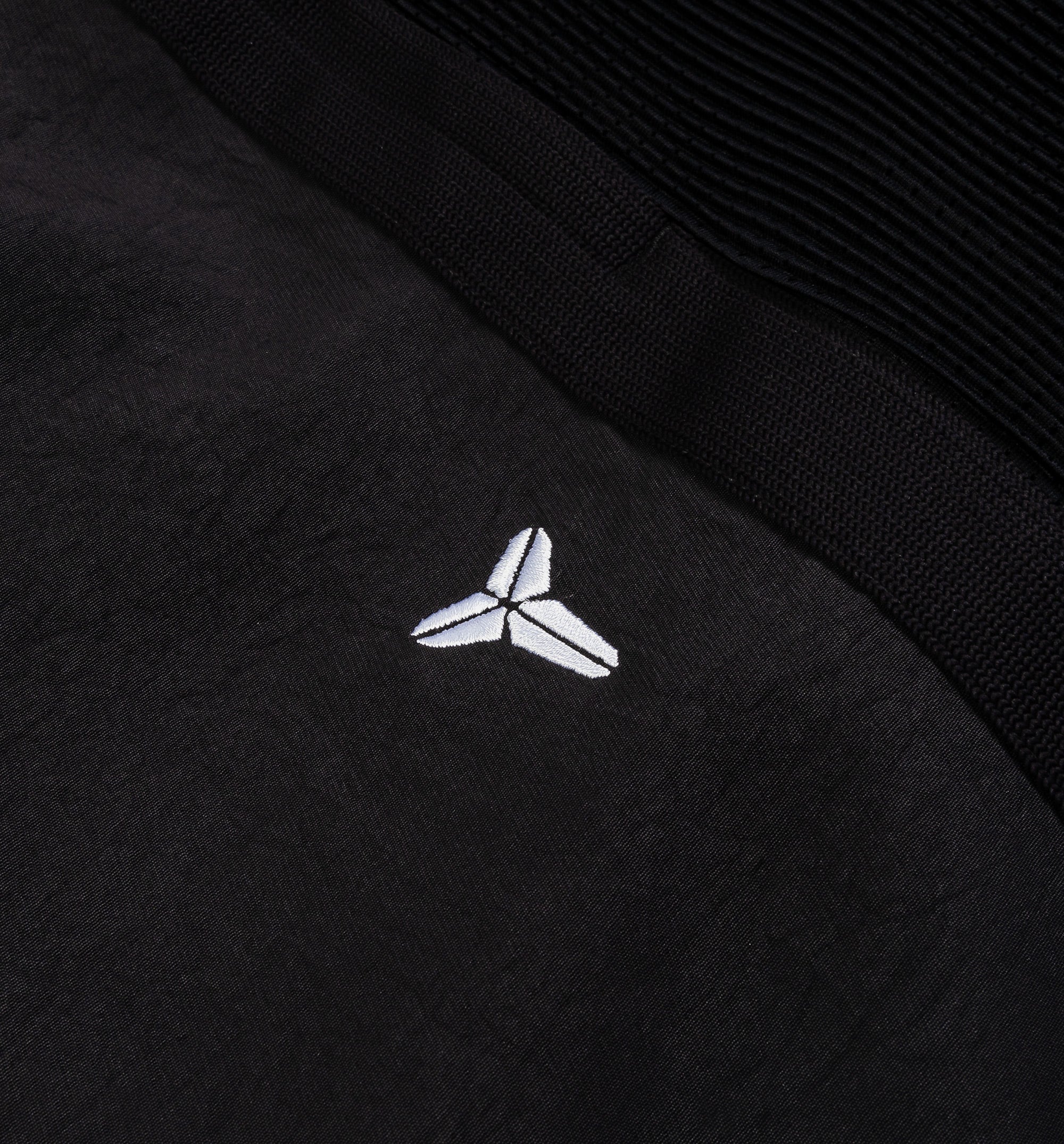 Оригінальна Kobe Pleated Mens Pant Nike – вид ззаду