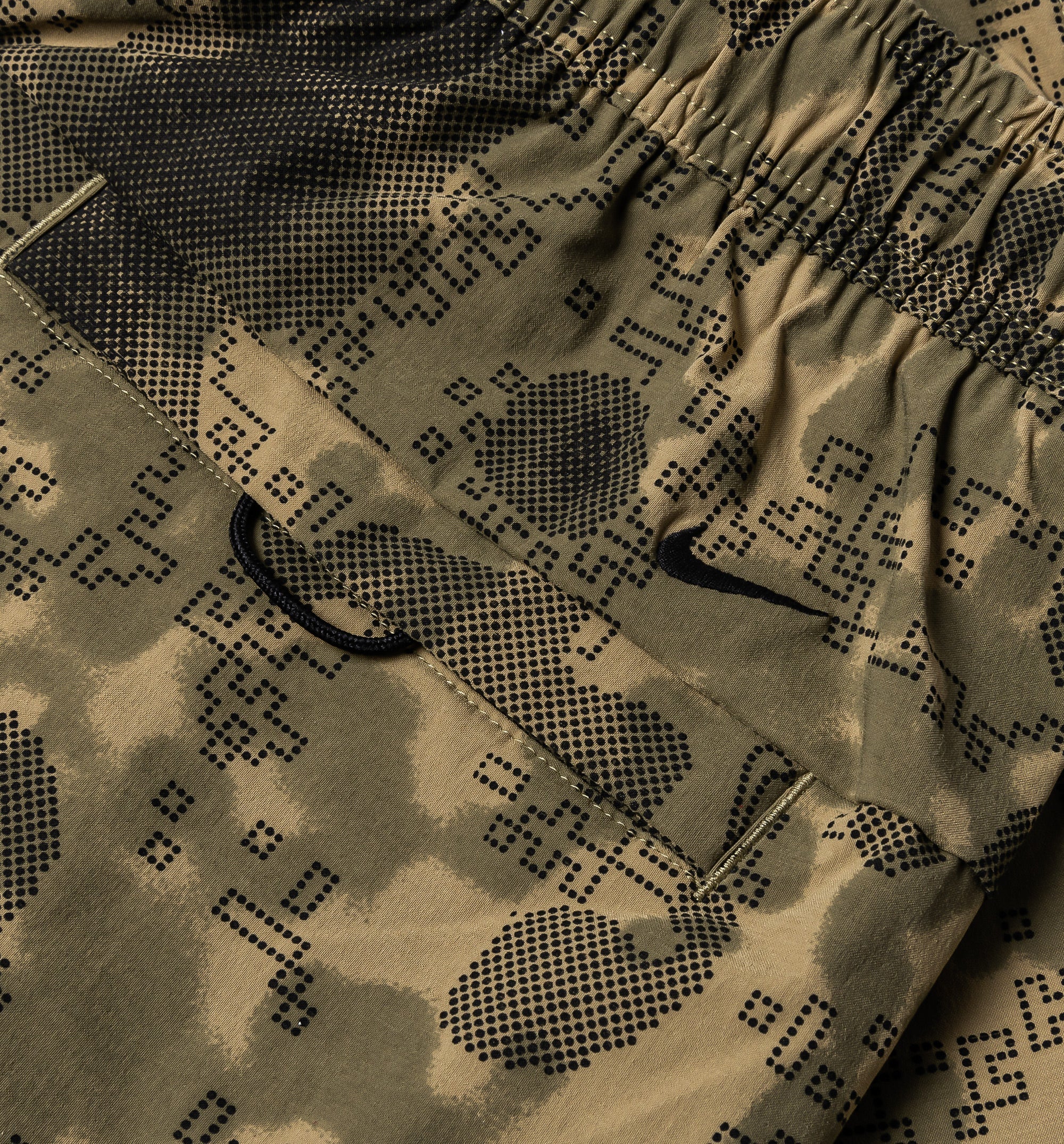 Tech Dri Fit Woven Camo Mens Shorts Nike – Гарантія оригінальності – вид ззаду