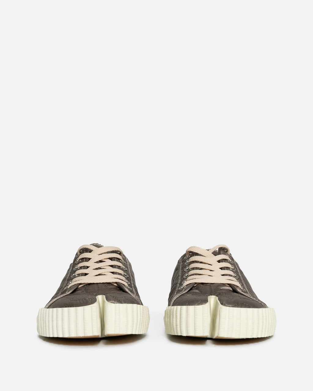 Embroidered Tabi Sneaker In Grey Maison margiela оригінал – Купити в Україні – детальний вид