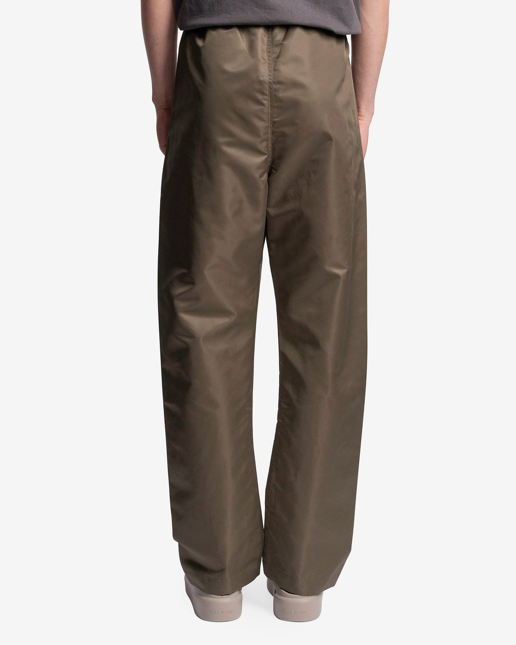 Eternal Nylon Twill Relaxed Pants In Olive Fear of god – Гарантія оригінальності – детальний вид