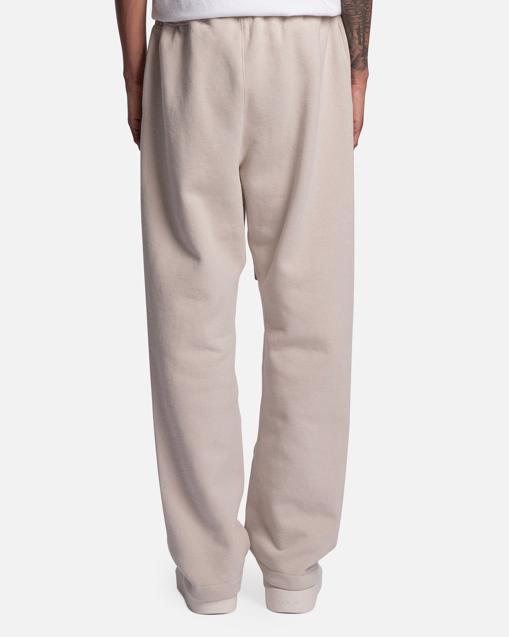 Оригінальна Eternal Relaxed Sweatpants In Cement Fear of god – детальний вид