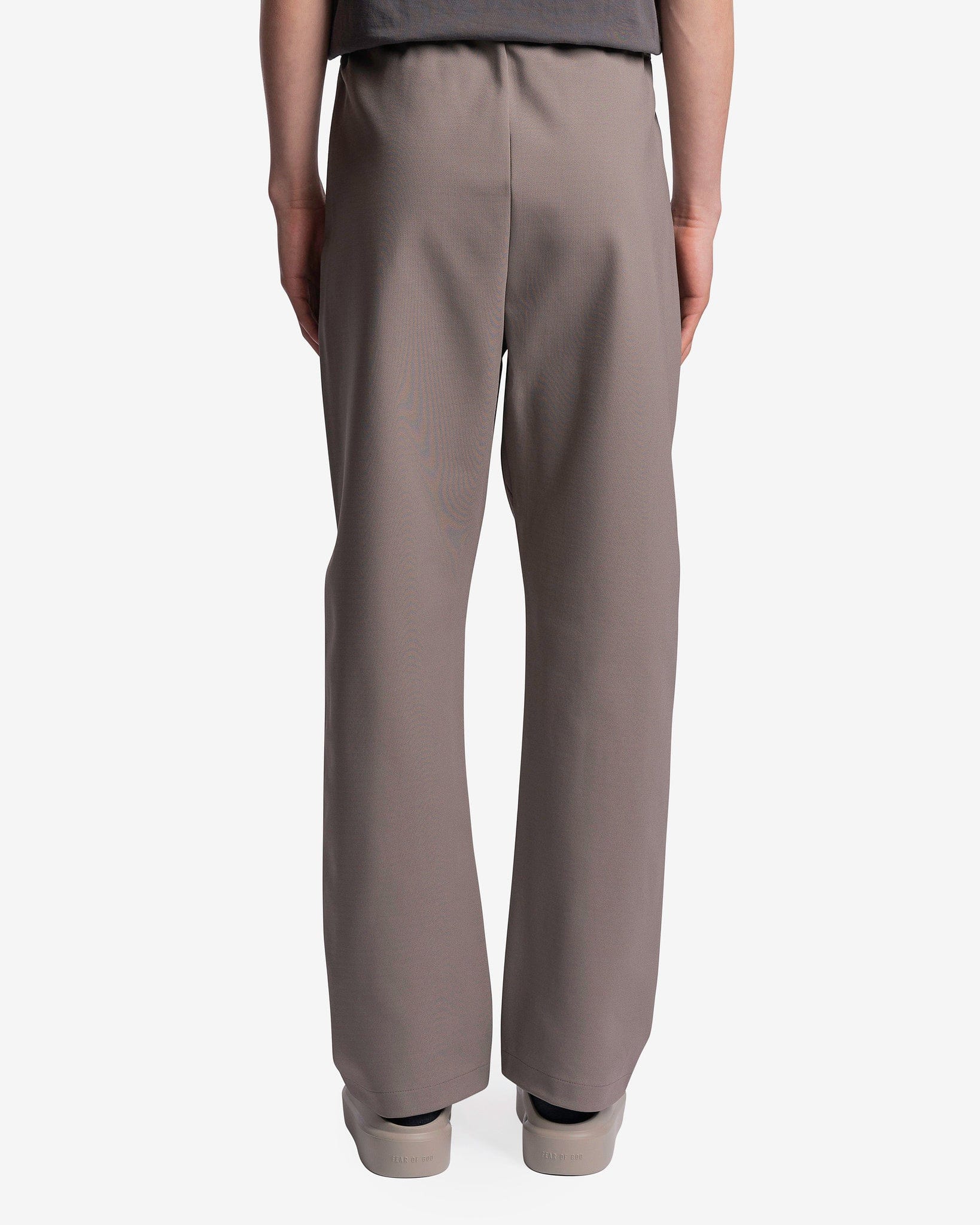 Оригінальна Eternal Viscose Tricot Relaxed Pants In Dusty Concrete Fear of god – детальний вид