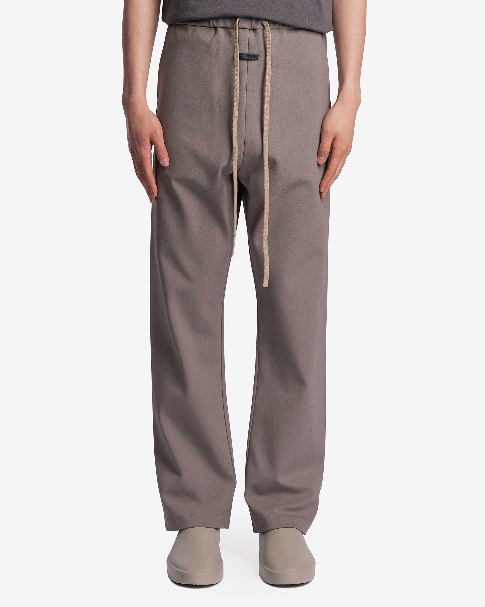 Оригінальна Eternal Viscose Tricot Relaxed Pants In Dusty Concrete Fear of god – боковий вид