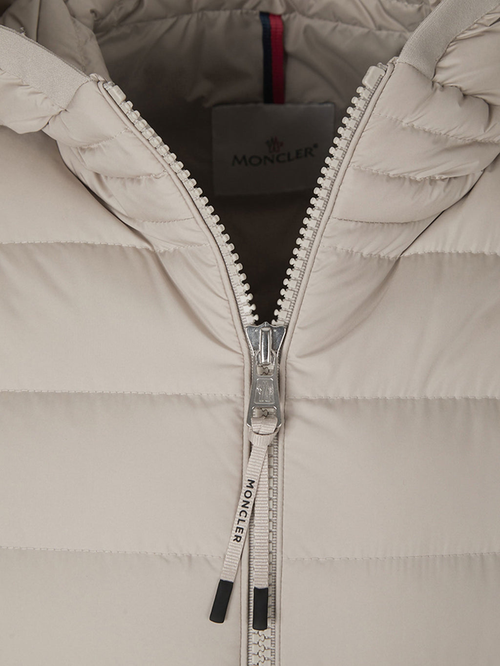 Moncler Outerwear оригінал | Швидка доставка Україна – вид ззаду