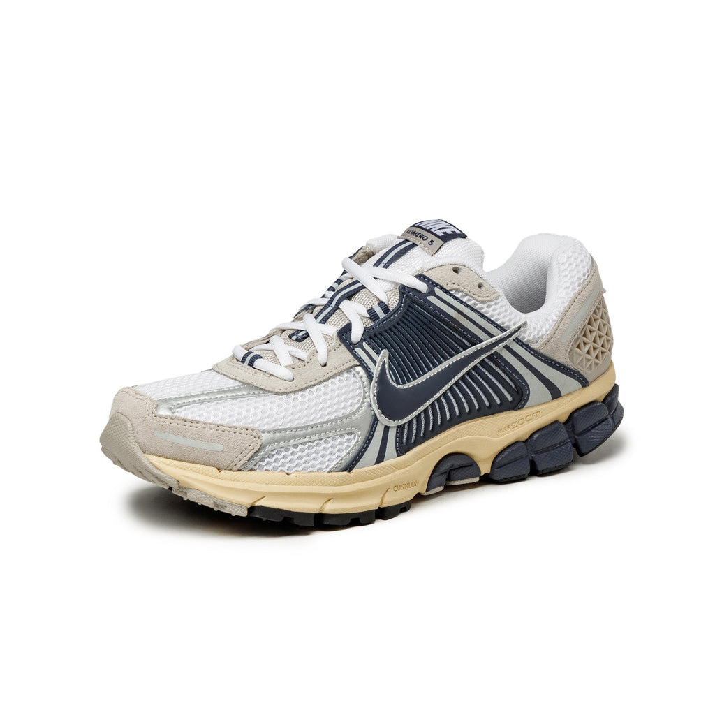 Zoom Vomero 5 *since 72* Nike оригінал – Купити в Україні – вид ззаду